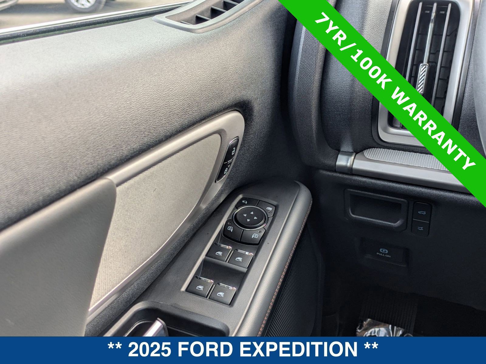 Certified 2025 Ford Expedition Active image 28