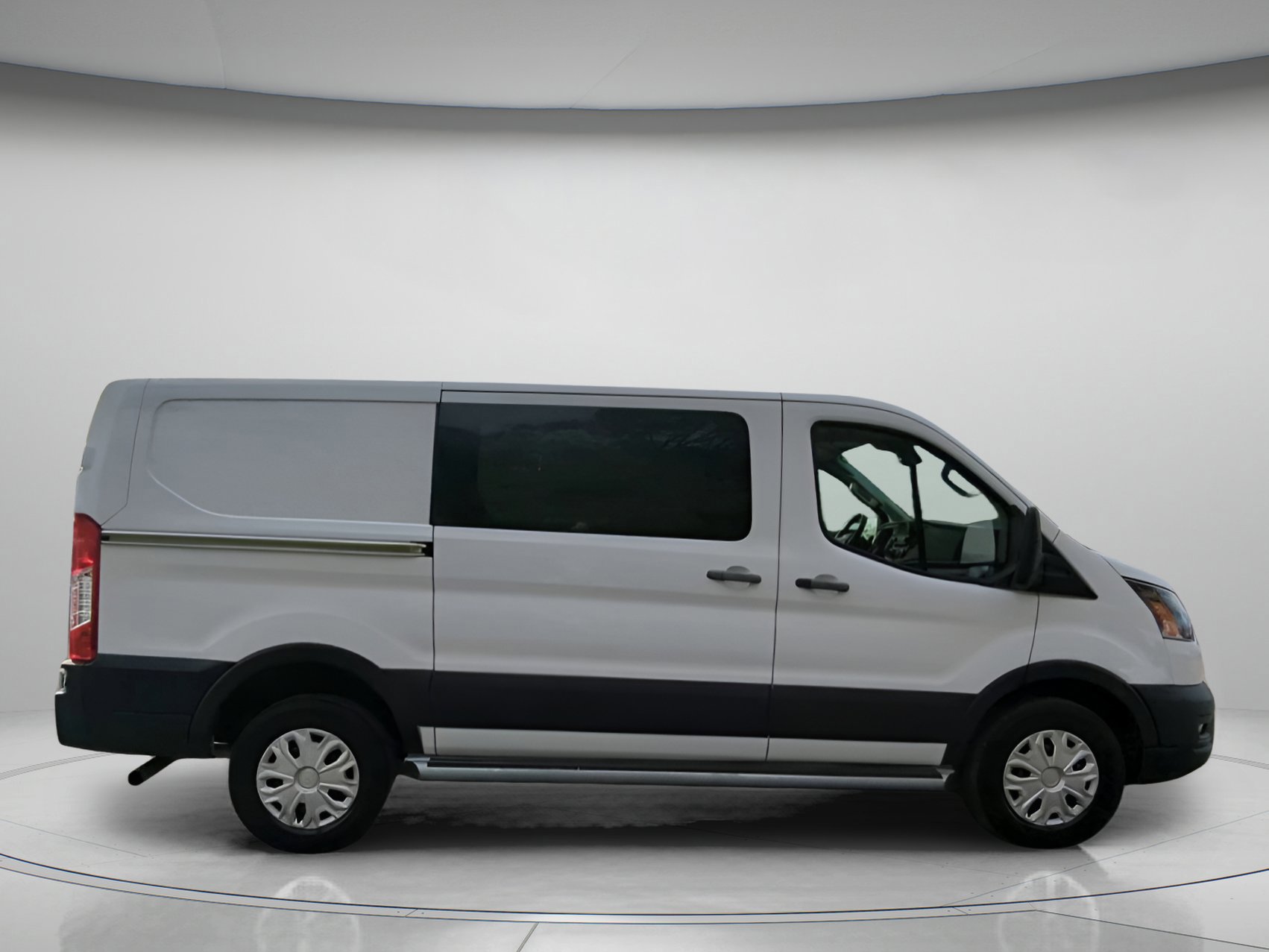 Certified 2024 Ford Transit 250 w/ Exterior Upgrade Package image 24