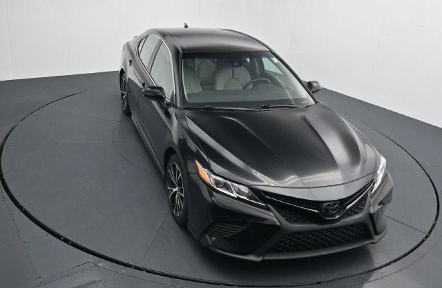 Used 2020 Toyota Camry SE FWD image 31