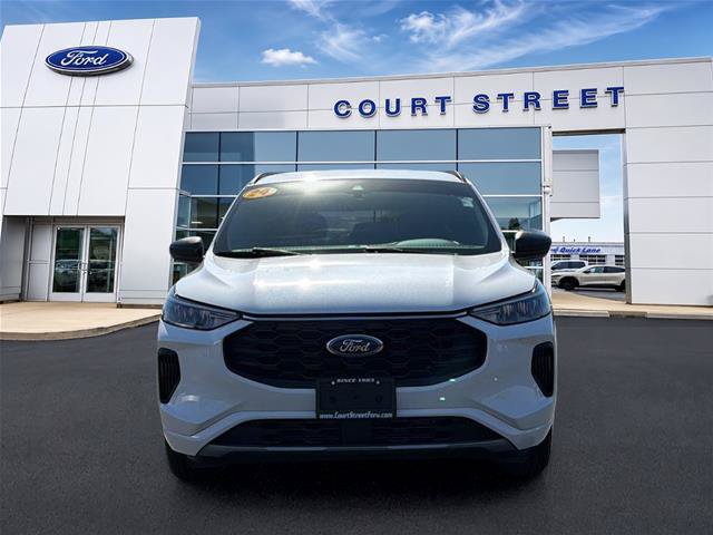 Certified 2024 Ford Escape ST-Line w/ Tech Pack #1 FWD image 2