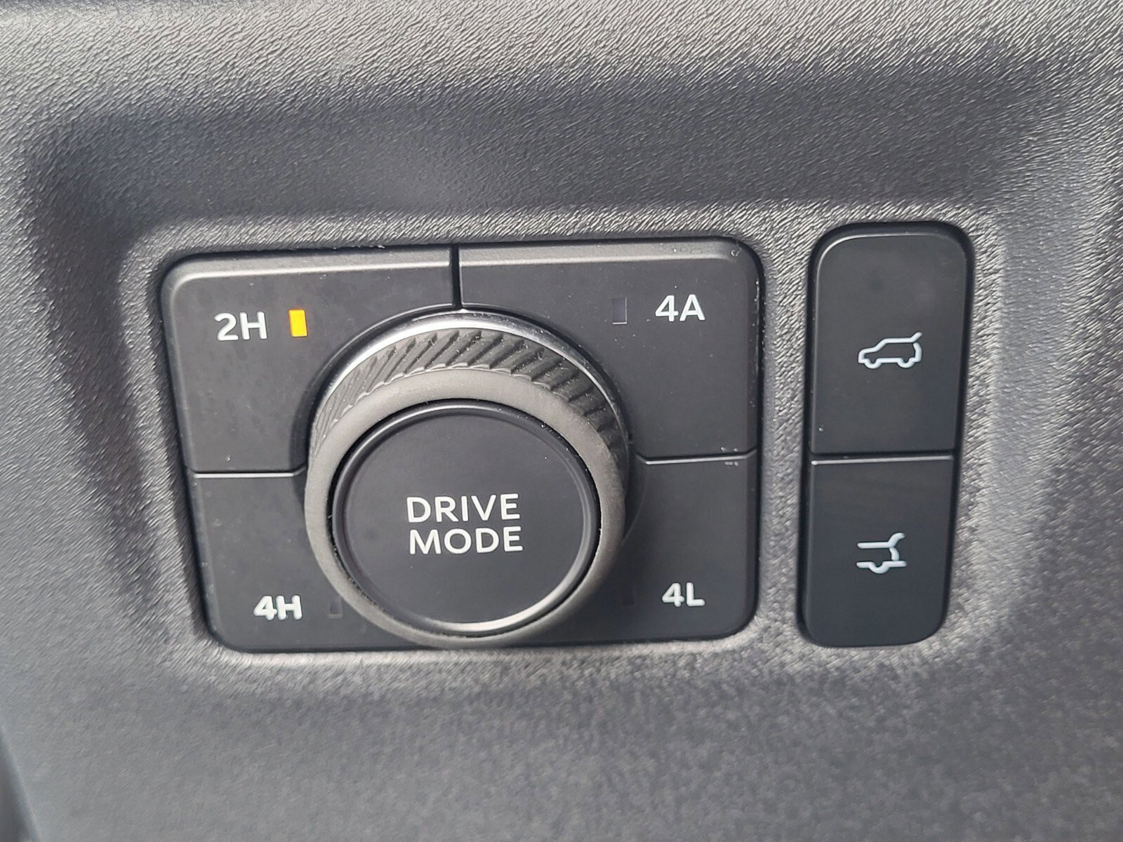 Certified 2025 Ford Expedition Active image 24