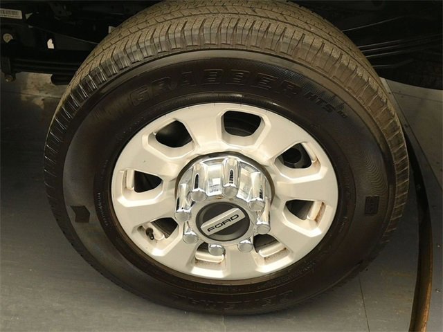 Certified 2023 Ford F350 XLT image 9