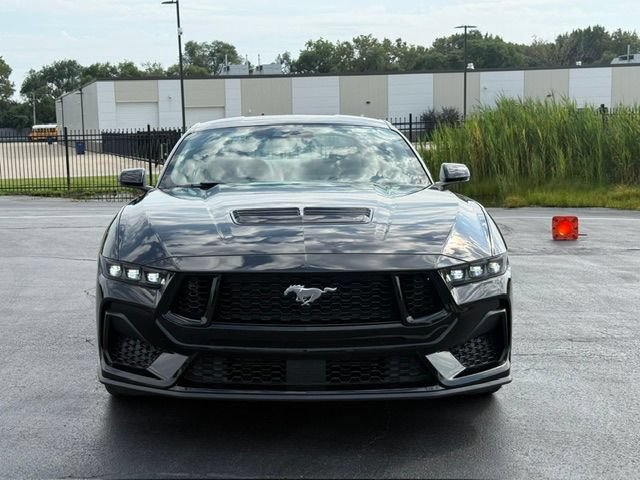 Certified 2025 Ford Mustang GT Premium RWD image 3