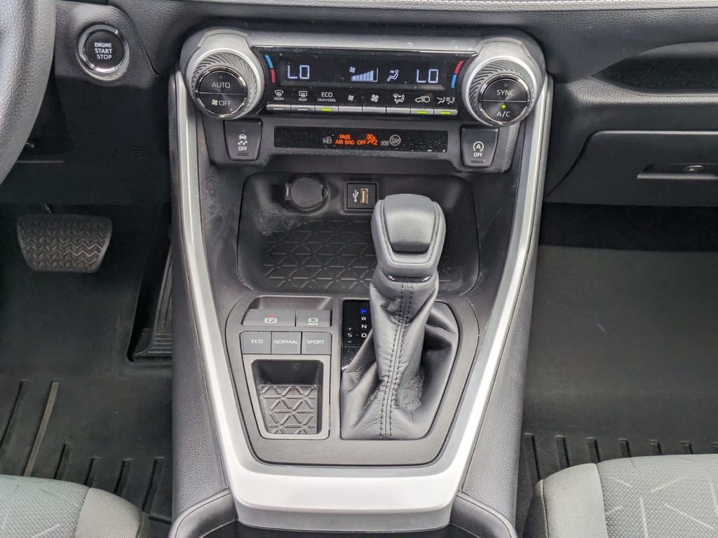 Used 2023 Toyota RAV4 XLE FWD image 20