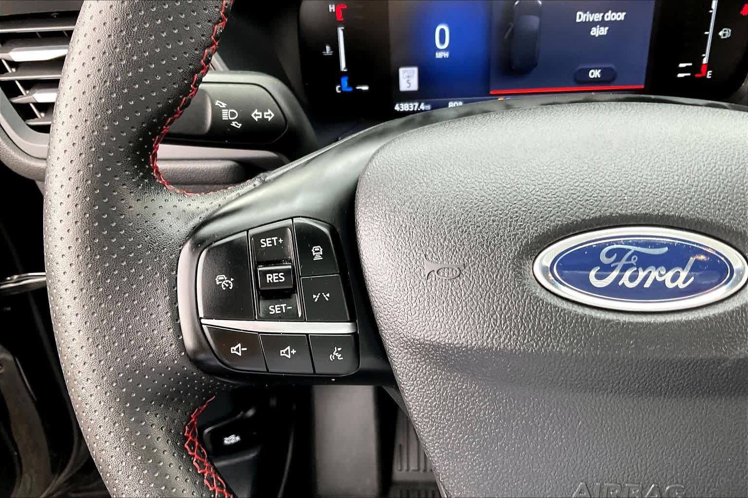 Certified 2023 Ford Escape ST-Line w/ Tech Pack #1 FWD image 20