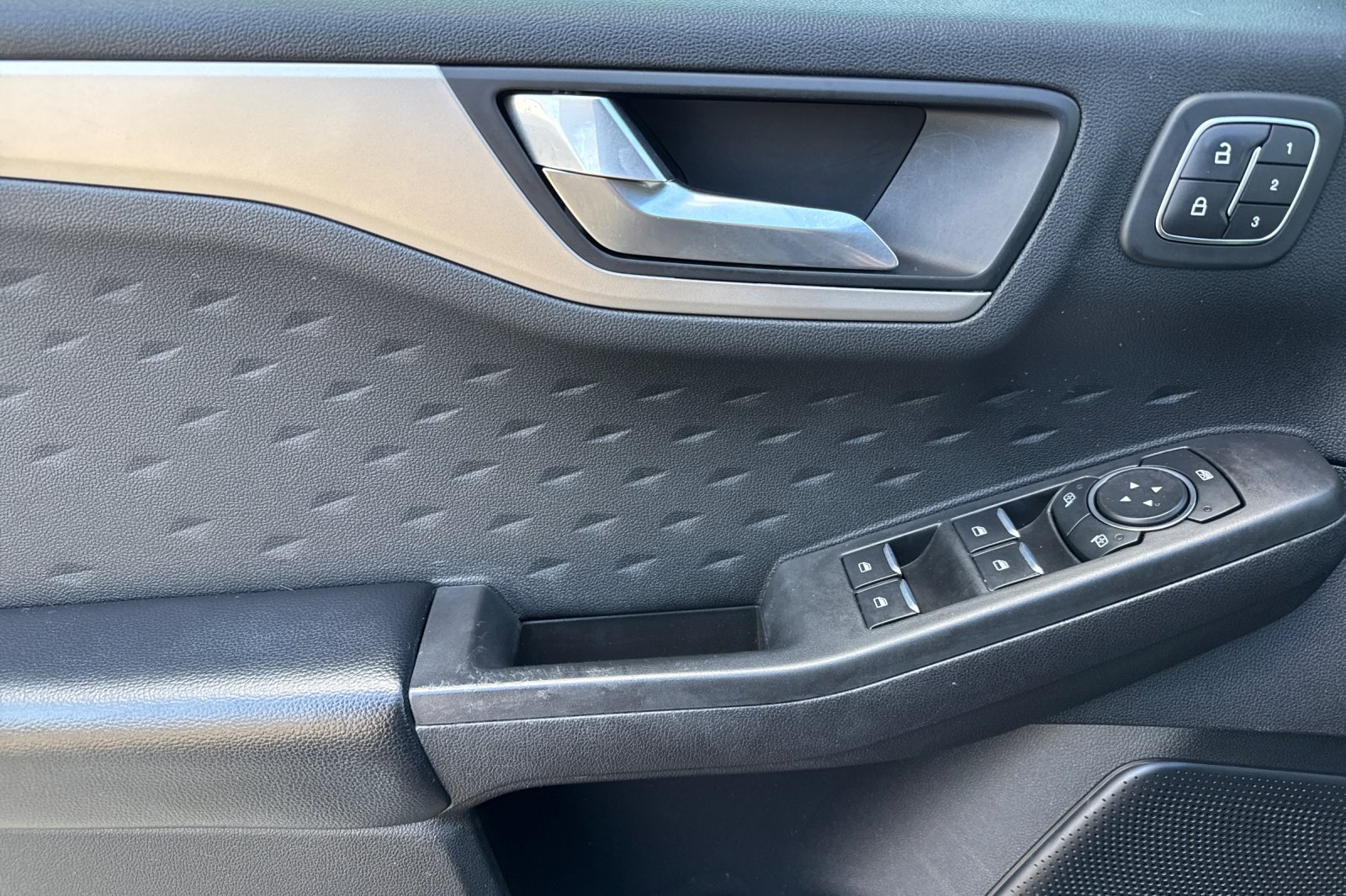 Certified 2020 Ford Escape SEL AWD/4WD image 11