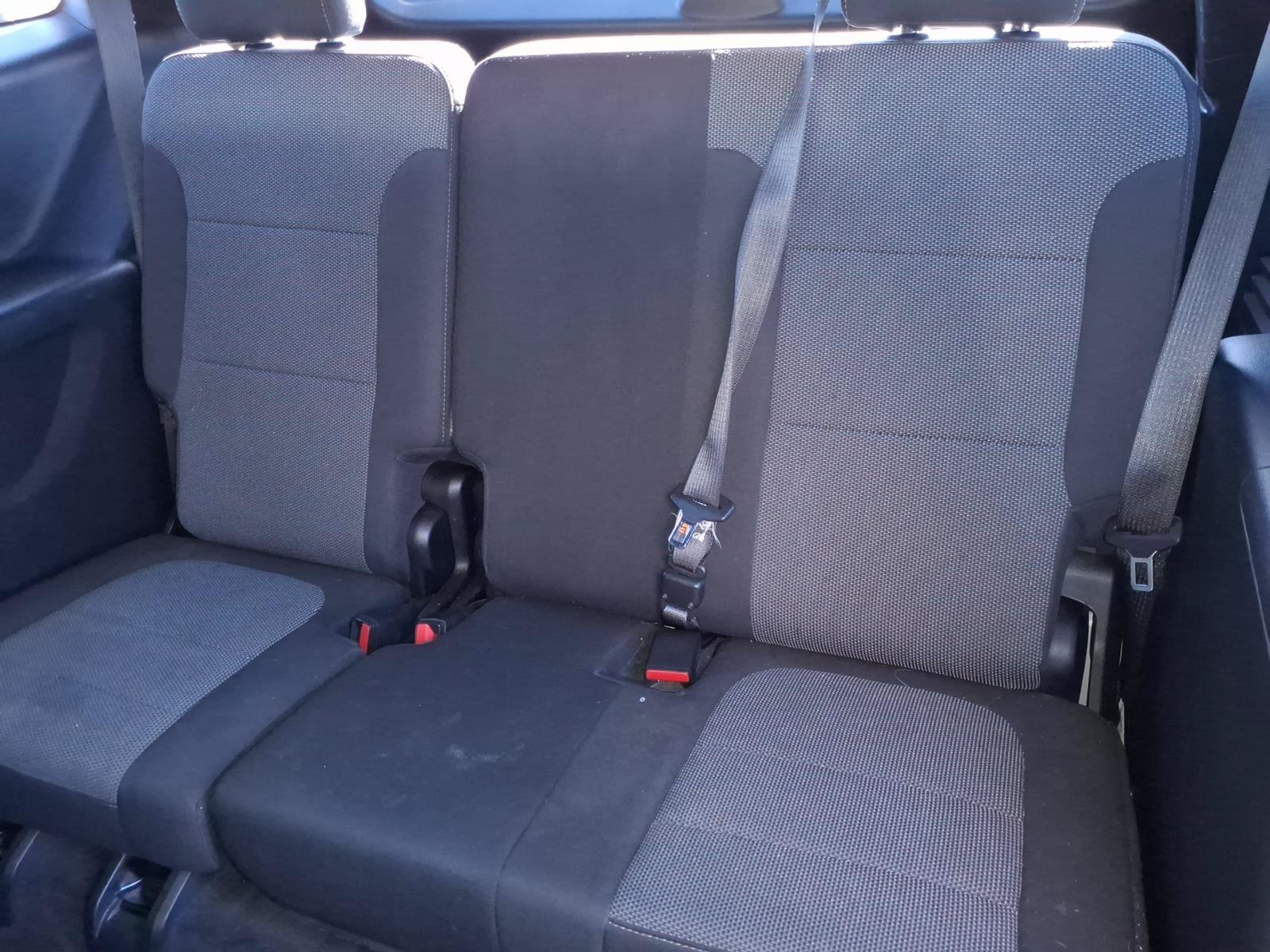 Used 2023 Chevrolet Traverse LT FWD image 16