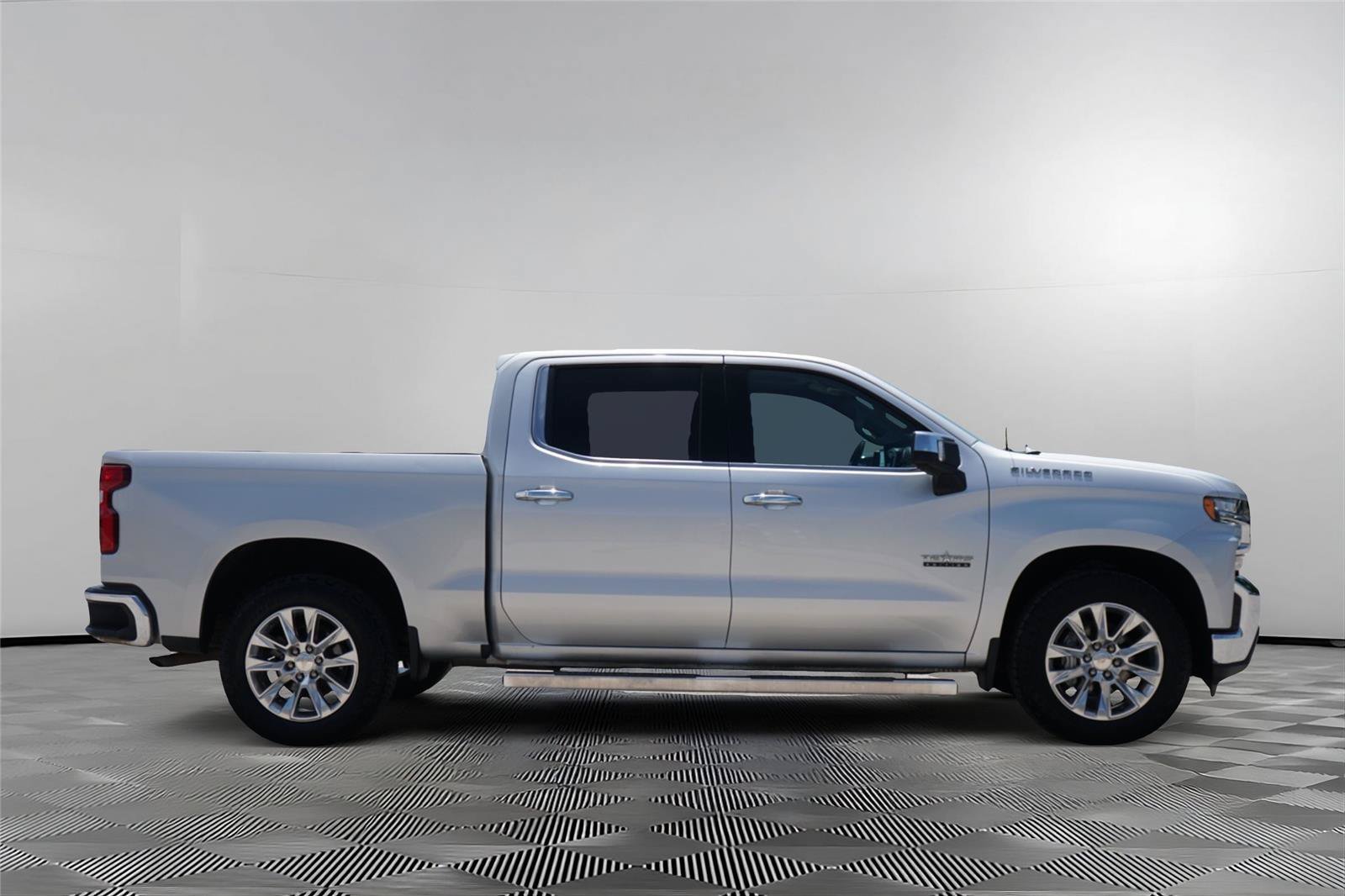 Used 2021 Chevrolet Silverado 1500 LTZ RWD image 4