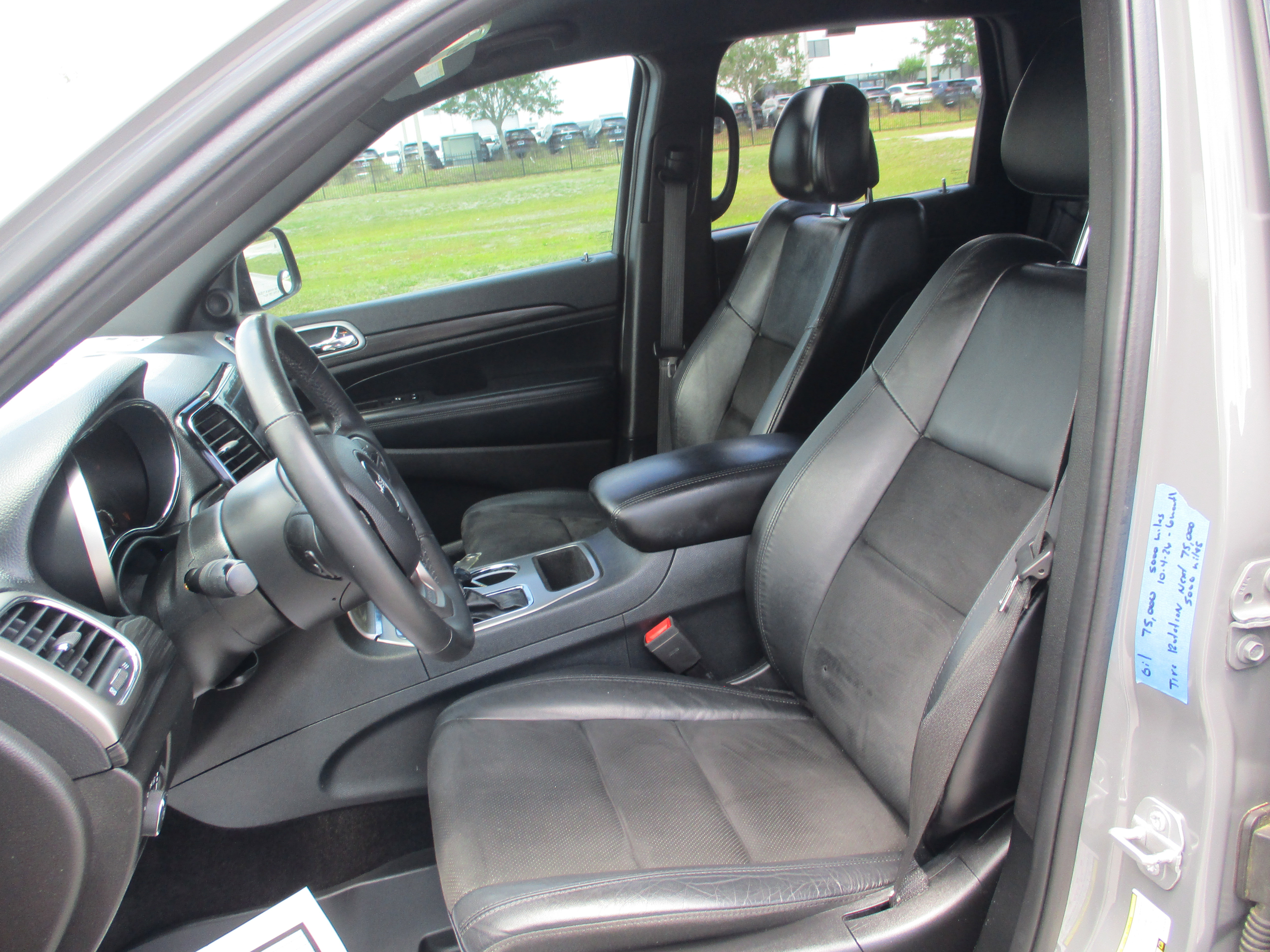 Used 2019 Jeep Grand Cherokee Altitude RWD image 9
