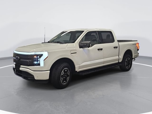 Certified 2023 Ford F150 Lightning XLT AWD/4WD image 7
