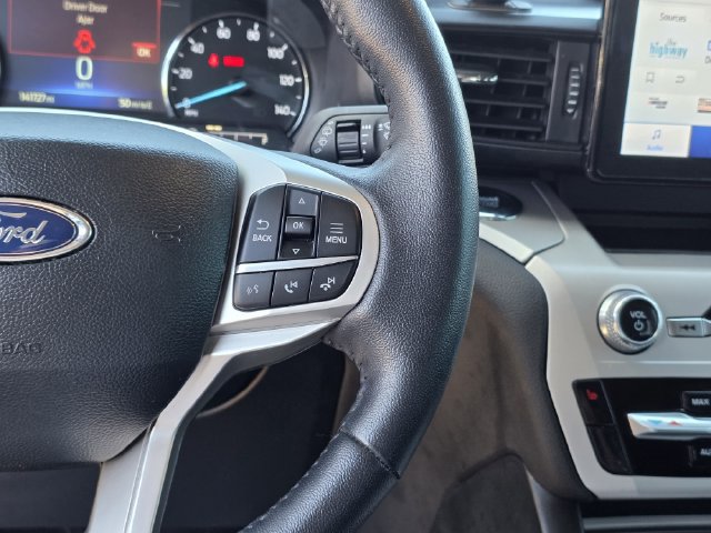Certified 2023 Ford Explorer XLT RWD image 27