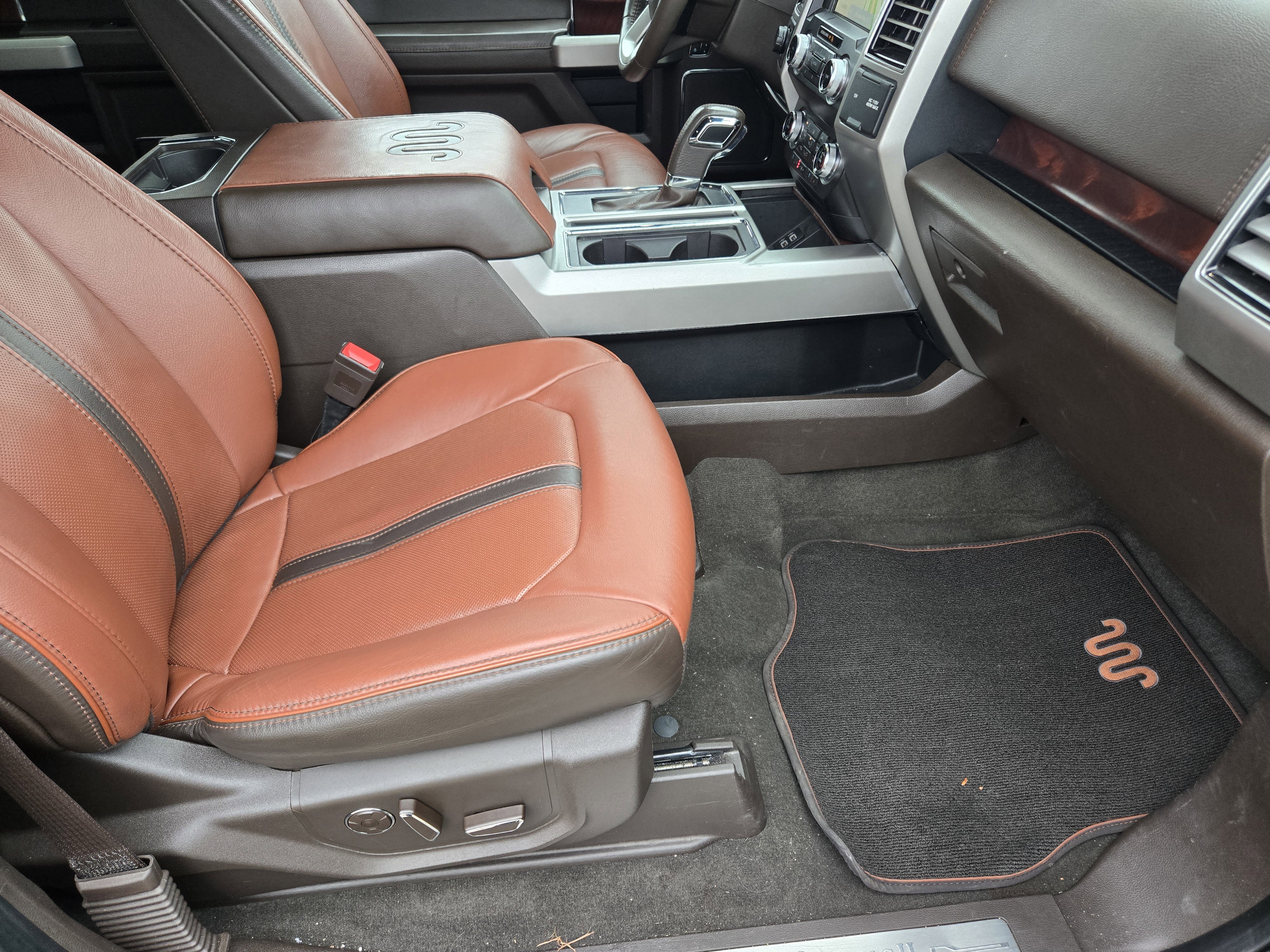 Certified 2019 Ford F150 King Ranch w/ Equipment Group 601A Luxury image 10