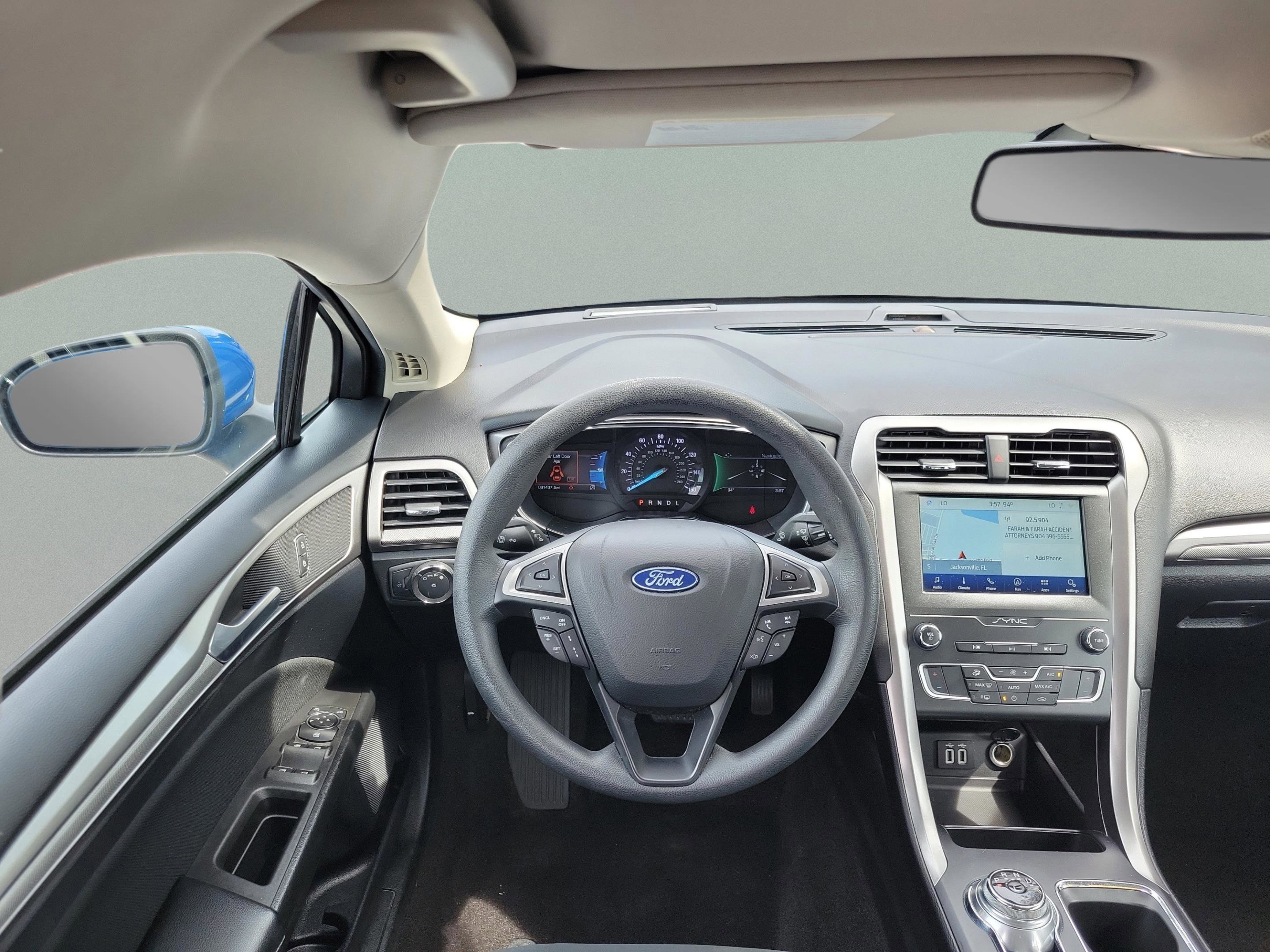 Certified 2020 Ford Fusion SE FWD image 5
