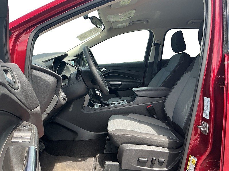 Certified 2019 Ford Escape SE FWD image 10