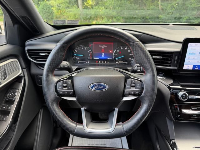 Certified 2022 Ford Explorer ST-Line AWD/4WD image 16