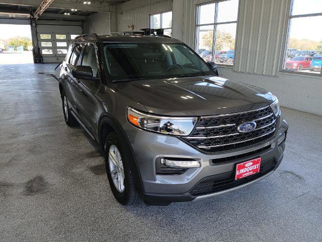 Certified 2023 Ford Explorer XLT w/ Equipment Group 202A image 7