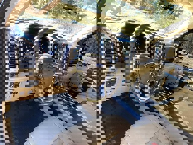 Certified 2020 Ford F150 Lariat w/ Equipment Group 502A Luxury image 59