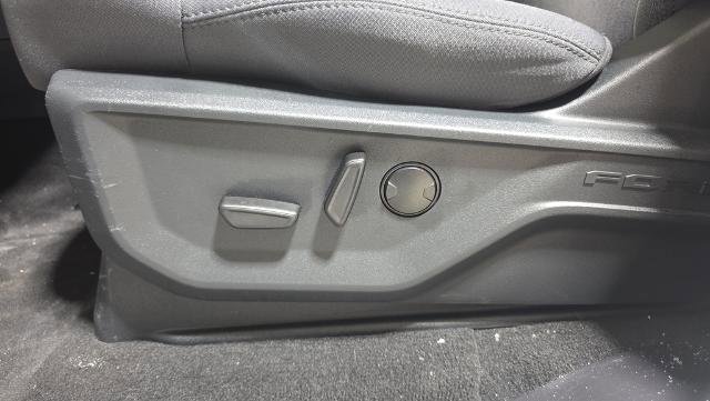 Certified 2025 Ford Expedition Active image 18