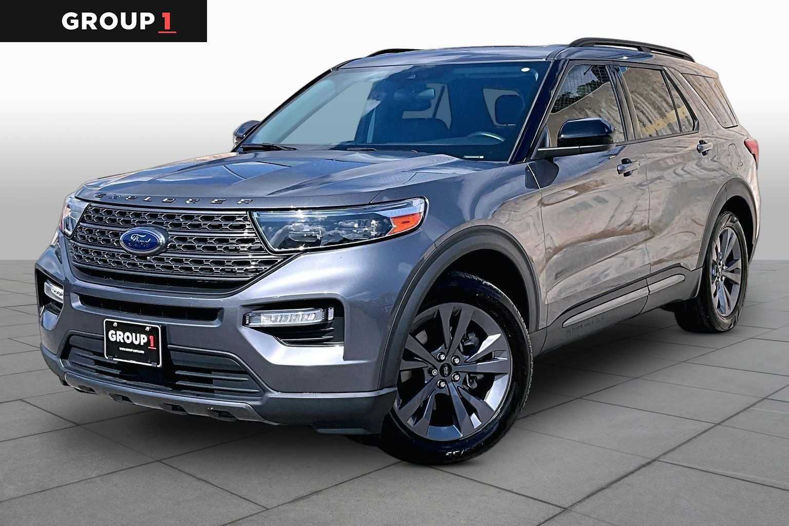 Certified 2022 Ford Explorer XLT w/ Equipment Group 202A