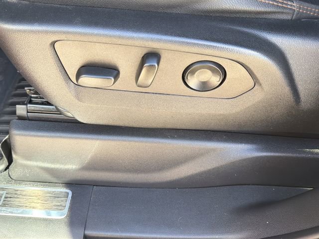 Used 2022 GMC Sierra 1500 AT4 w/ AT4 Preferred Package image 22