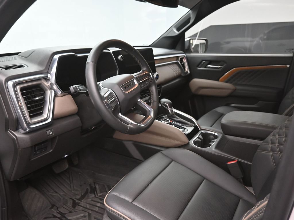 Used 2024 GMC Canyon Denali image 34