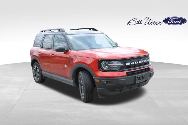 Certified 2023 Ford Bronco Sport Outer Banks AWD/4WD image 3