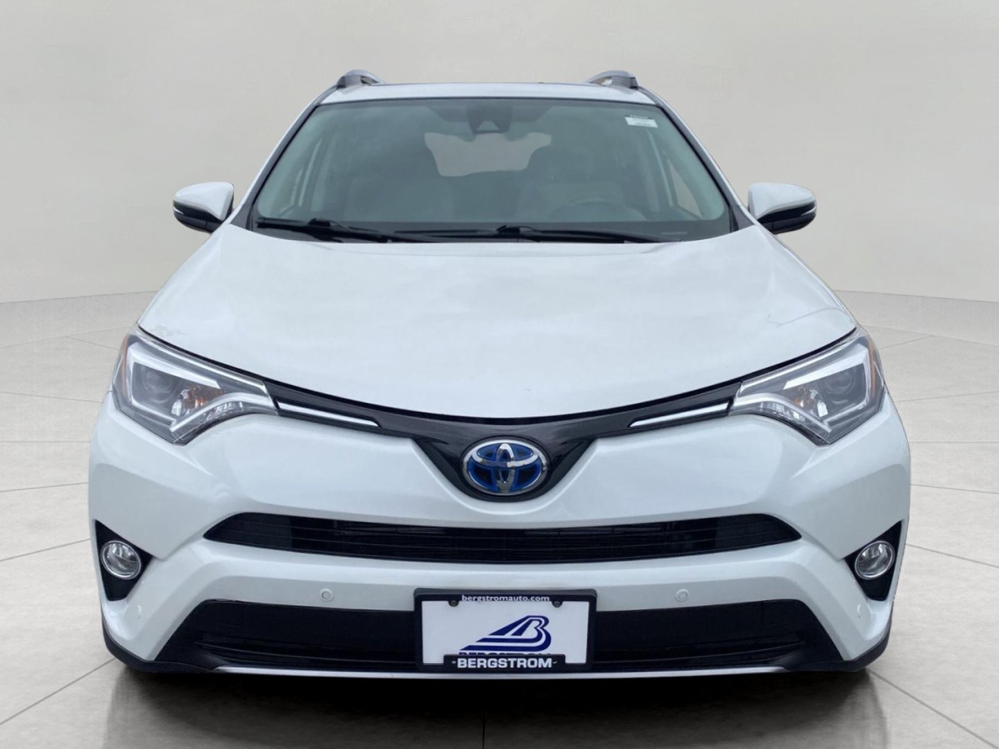 Used 2017 Toyota RAV4 Limited w/ All Weather Liner Package AWD/4WD image 3