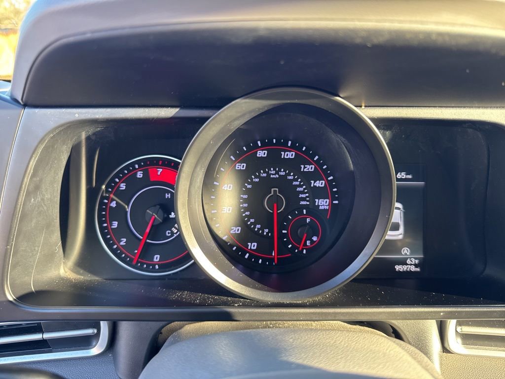 Used 2021 Hyundai Elantra SE image 22