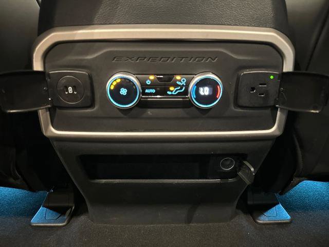 Certified 2024 Ford Expedition XLT image 32