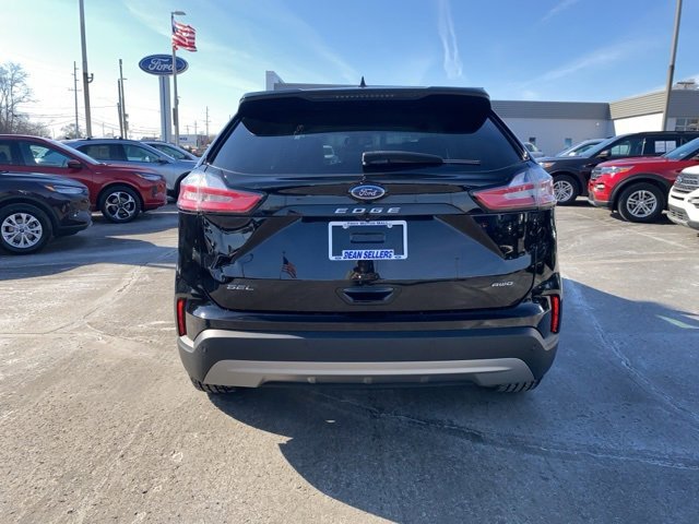 Certified 2022 Ford Edge SEL w/ Convenience Package image 4