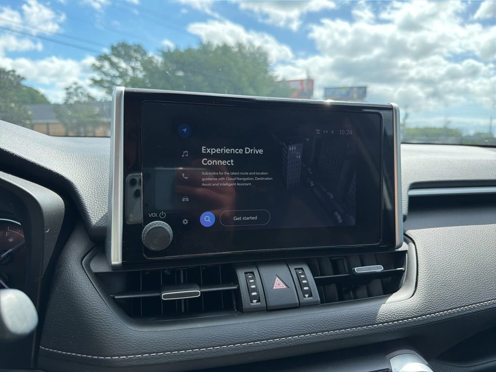 Used 2023 Toyota RAV4 XLE Premium FWD image 9