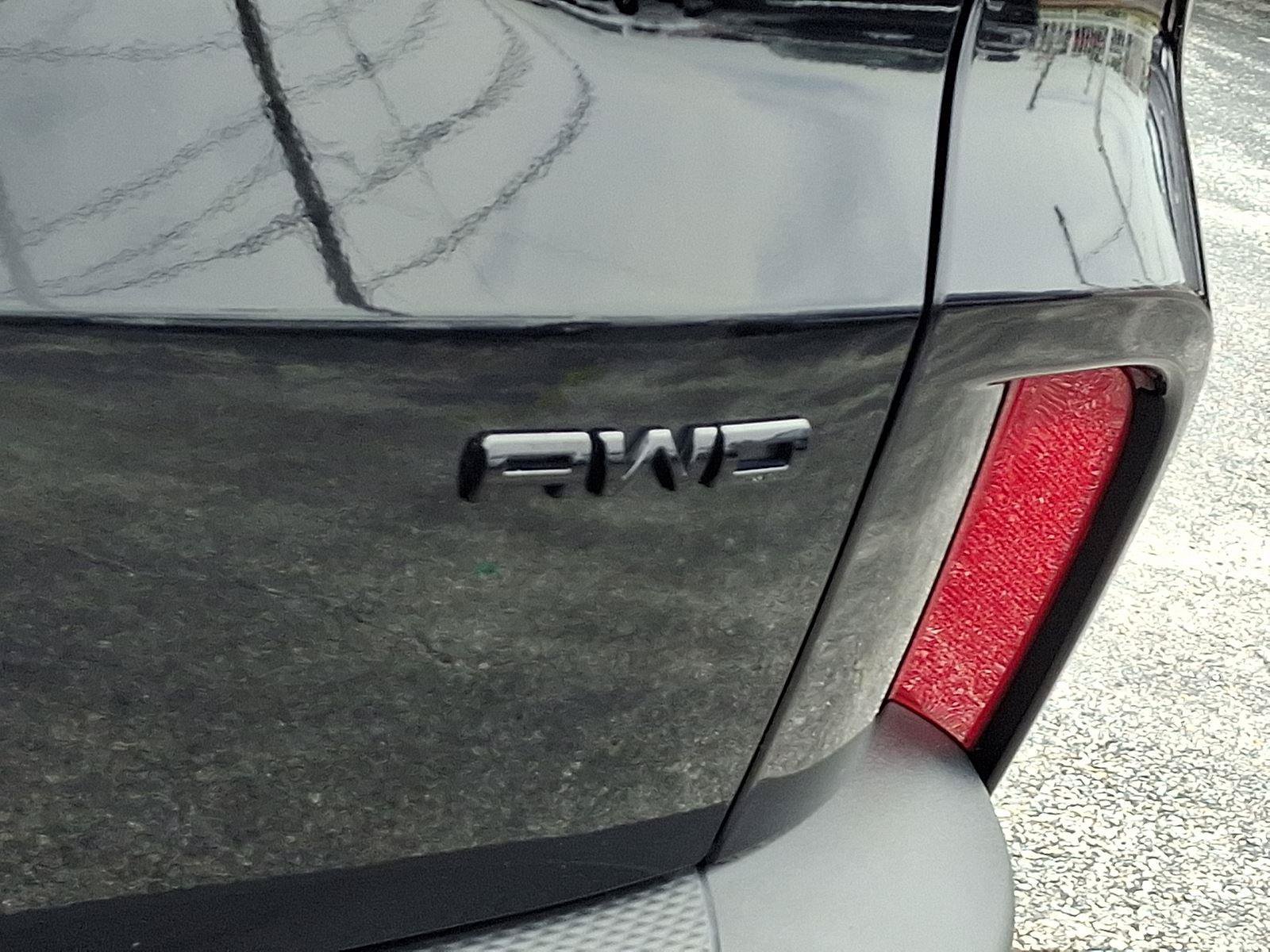 Certified 2022 Ford Escape SEL w/ SEL Stealth AWD Package image 30