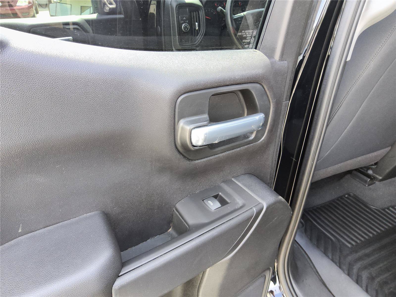 Used 2021 Chevrolet Silverado 1500 Custom w/ LPO, Dark Essentials Package RWD image 16