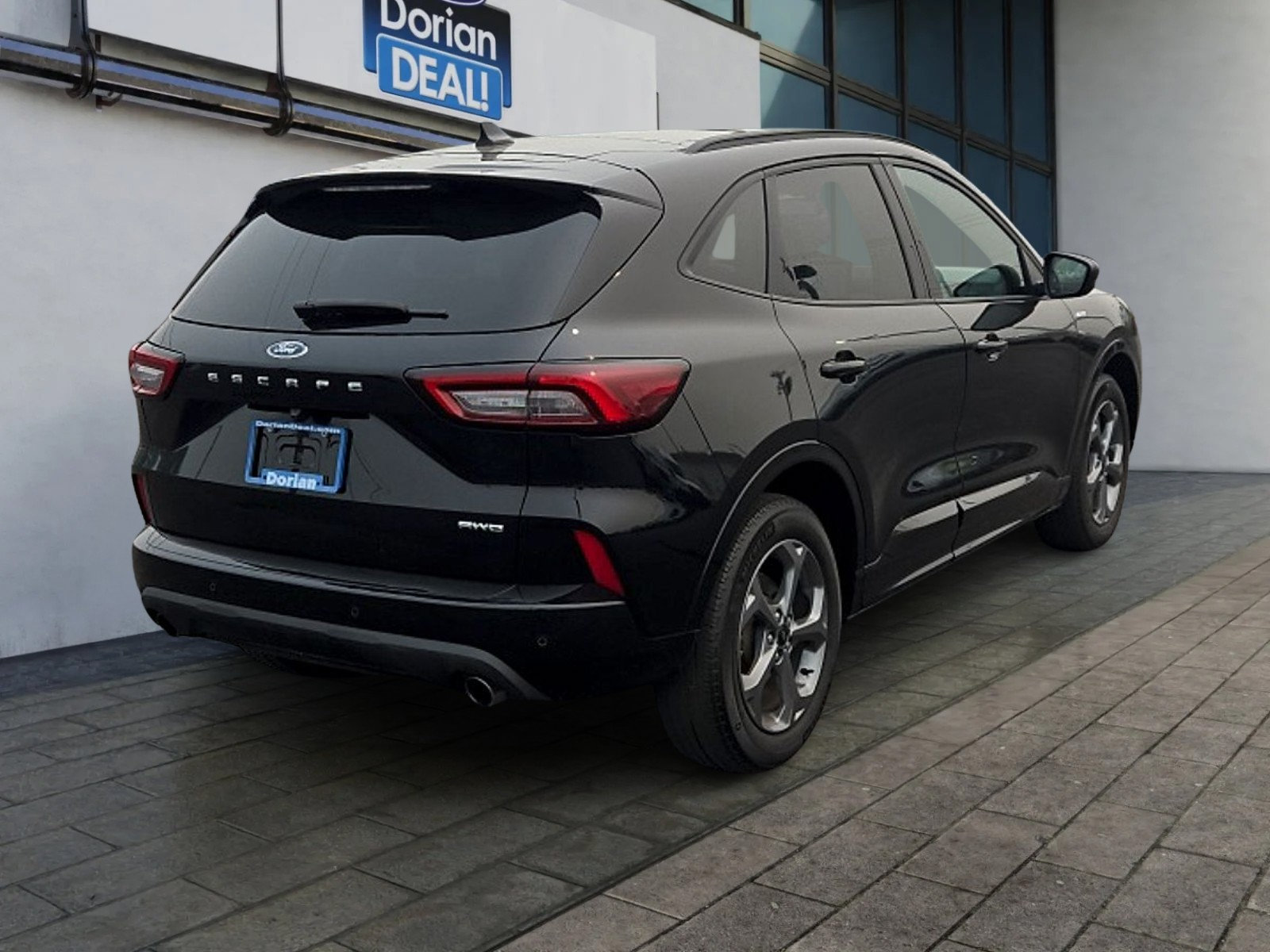 Certified 2023 Ford Escape ST-Line w/ Tech Pack #1 AWD/4WD image 3