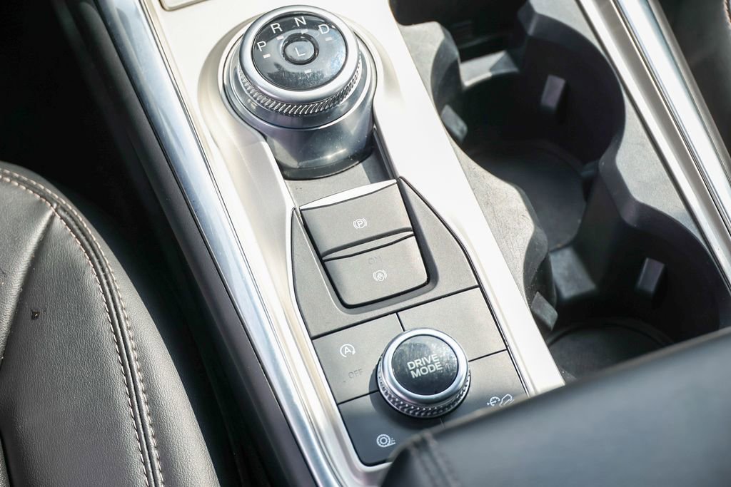 Certified 2023 Ford Explorer XLT w/ Equipment Group 202A image 24