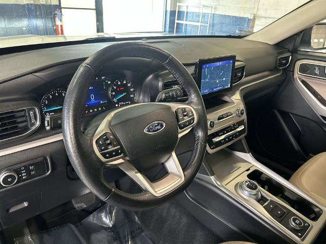 Certified 2023 Ford Explorer XLT w/ Equipment Group 202A AWD/4WD image 14