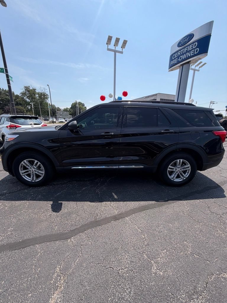 Certified 2022 Ford Explorer XLT w/ Class IV Trailer Tow Package AWD/4WD image 12
