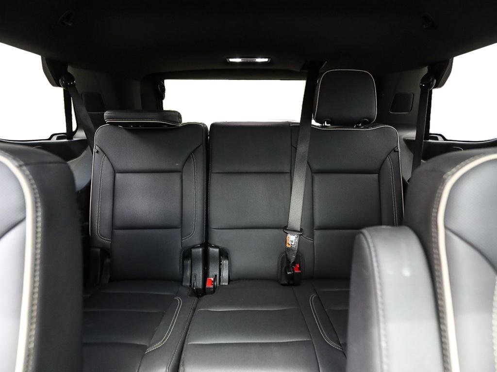 Used 2025 Chevrolet Tahoe Premier AWD/4WD image 24