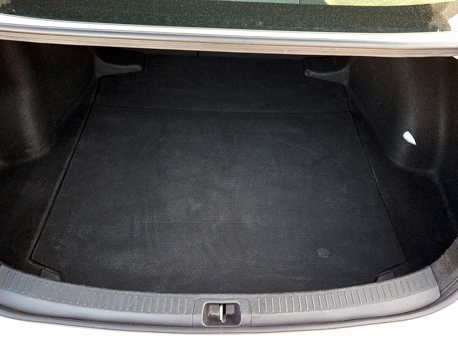 Used 2022 Toyota Corolla LE FWD image 28