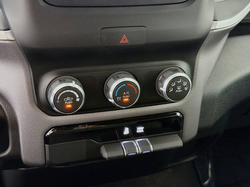 Used 2022 RAM 1500 Big Horn AWD/4WD image 19