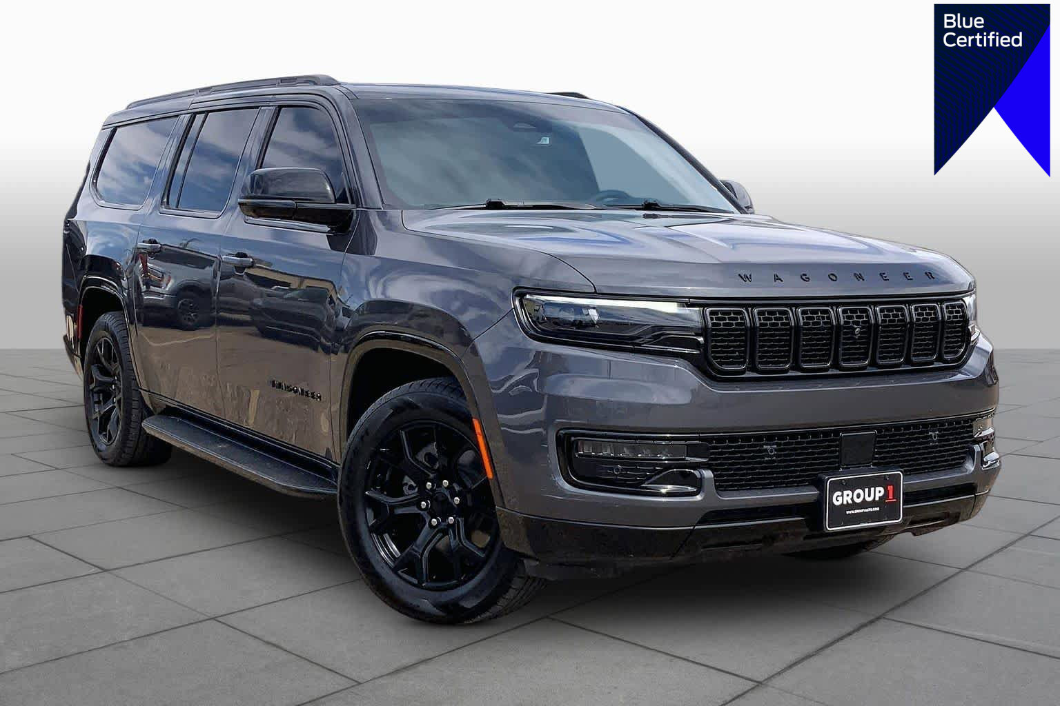 Used 2024 Jeep Wagoneer L Series II w/ Convenience Group I image 1