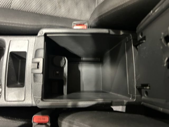 Used 2019 Nissan Rogue Sport SV AWD/4WD image 35