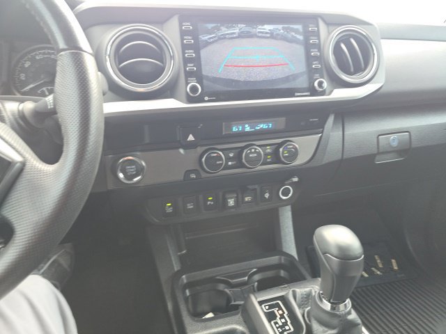 Used 2022 Toyota Tacoma TRD Off-Road w/ Technology Package RWD image 17