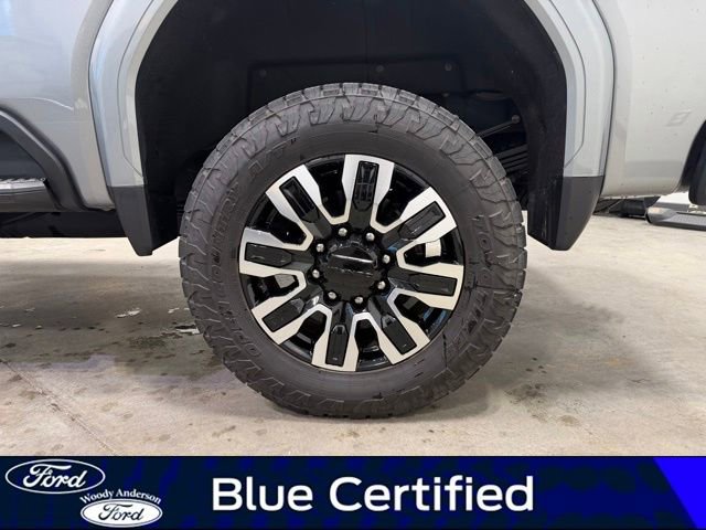 Used 2024 GMC Sierra 3500 Denali Ultimate AWD/4WD image 8