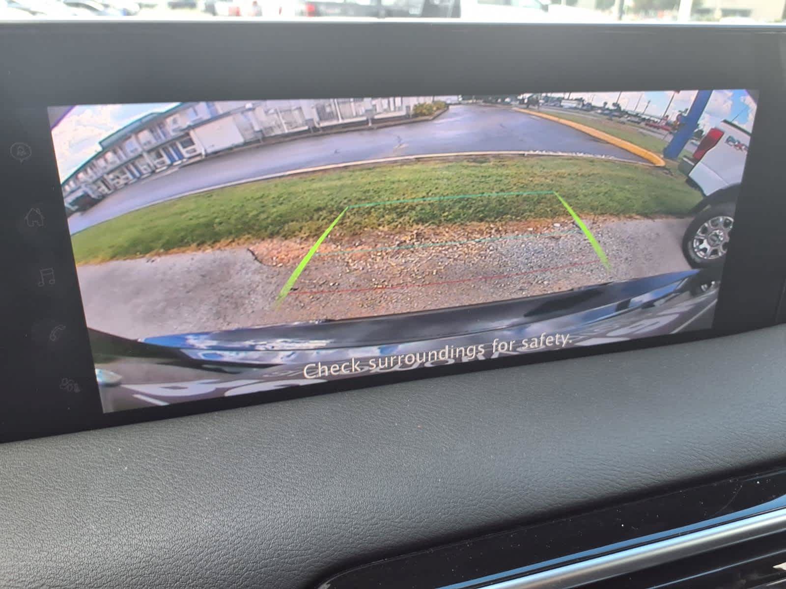 Used 2025 Nissan Armada SV AWD/4WD image 12