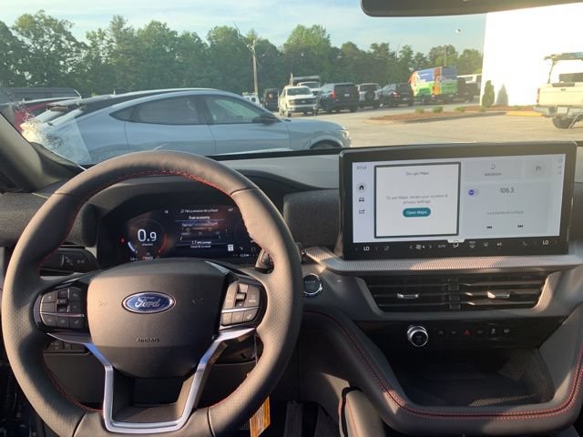 Certified 2026 Ford Explorer ST-Line w/ ST-Line Street Pack AWD/4WD image 26
