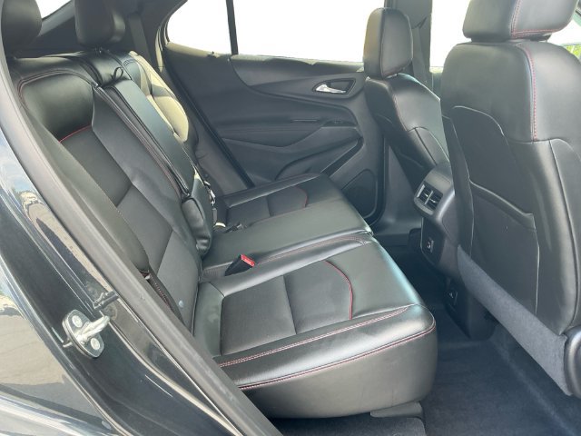 Used 2023 Chevrolet Equinox RS w/ RS Leather Package AWD/4WD image 18