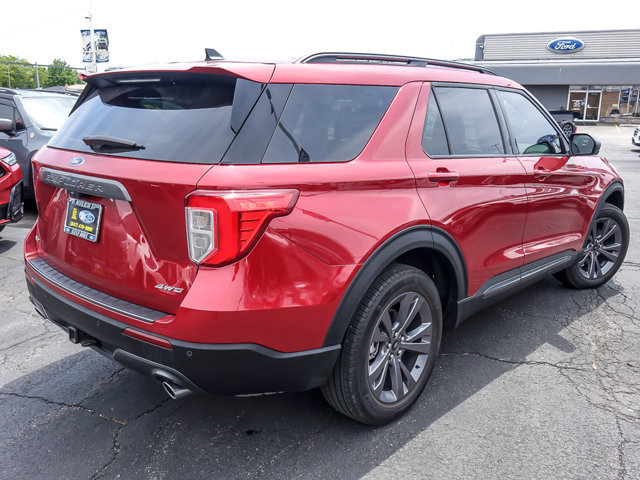 Certified 2023 Ford Explorer XLT w/ Equipment Group 202A AWD/4WD image 8