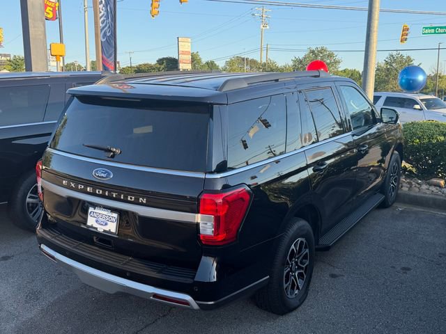 Certified 2024 Ford Expedition XLT RWD image 3