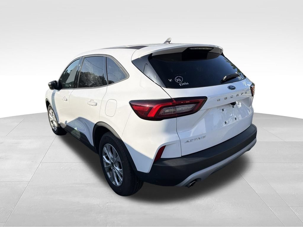 Certified 2025 Ford Escape Active FWD image 6